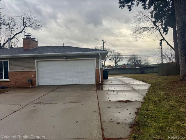 21605 S TULLER Court, Southfield, MI 48076