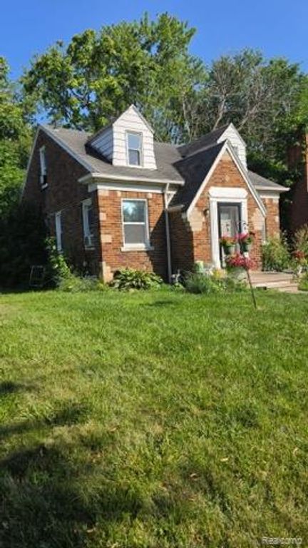 10172 Somerset Avenue, Detroit, MI 48224