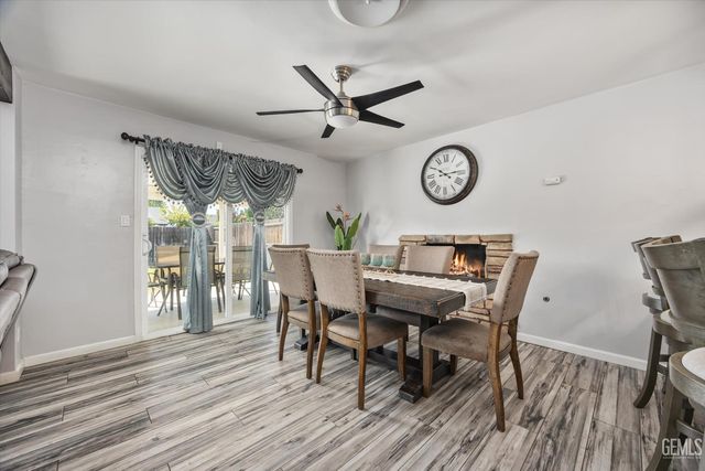 5005 Surrey Lane, Bakersfield, CA 93309