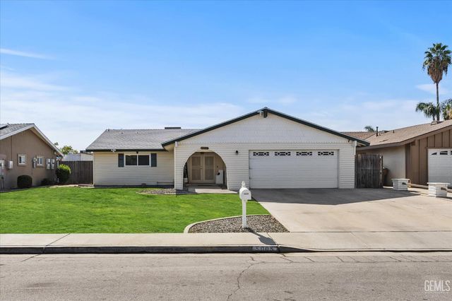 5005 Surrey Lane, Bakersfield, CA 93309