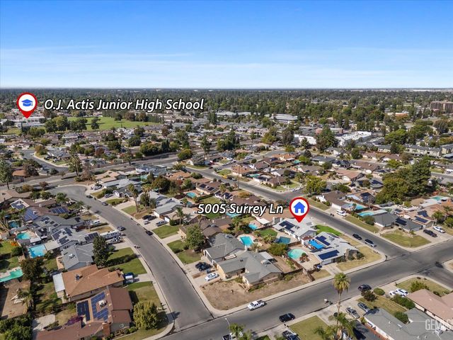 5005 Surrey Lane, Bakersfield, CA 93309