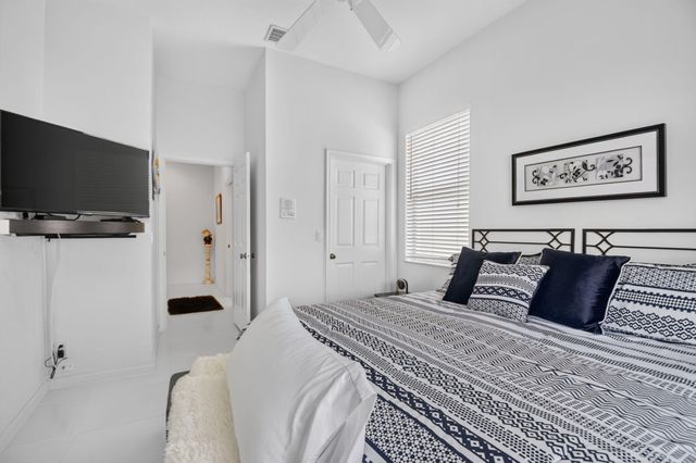 3952 Summer Chase Court, Lake Worth, FL 33467