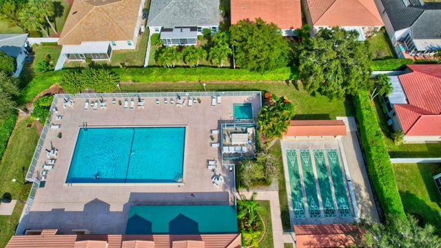 3952 Summer Chase Court, Lake Worth, FL 33467