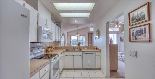 718 LIGHTHOUSE DRIVE, Tarpon Springs, FL 34689