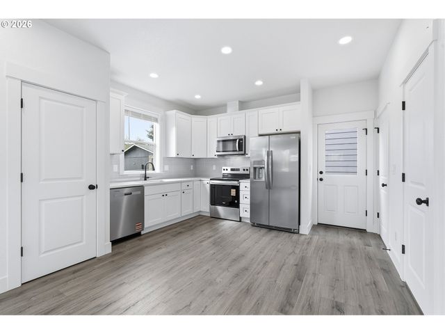 8655 Se Insley St, Portland, OR 97266