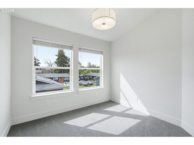 8655 Se Insley St, Portland, OR 97266