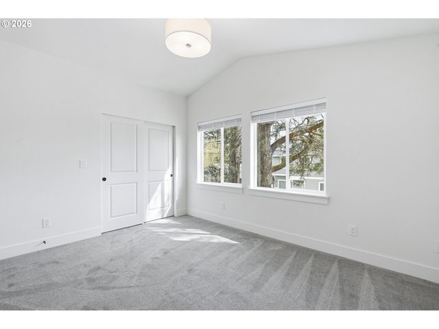 8655 Se Insley St, Portland, OR 97266