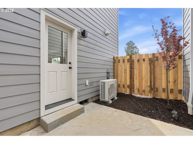 8655 Se Insley St, Portland, OR 97266