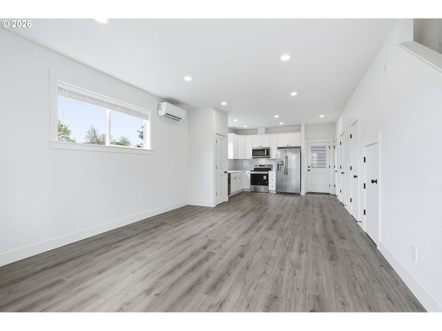 8655 Se Insley St, Portland, OR 97266