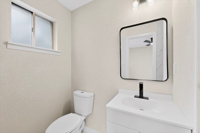 2213 Pontiac Drive, Arlington, TX 76013