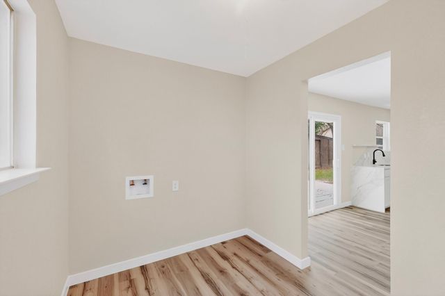 2213 Pontiac Drive, Arlington, TX 76013