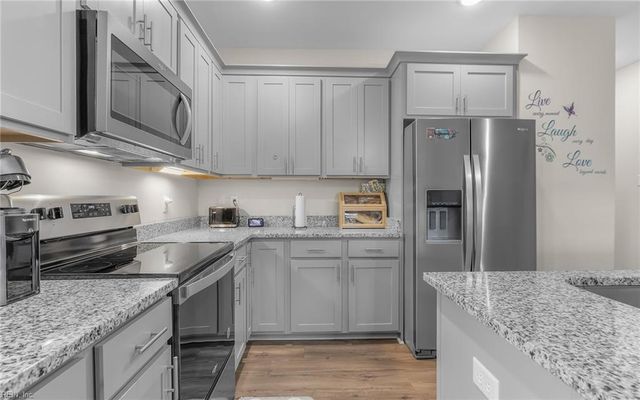 19543 Westall LN, Barhamsville, VA 23011