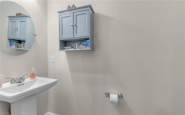 19543 Westall LN, Barhamsville, VA 23011