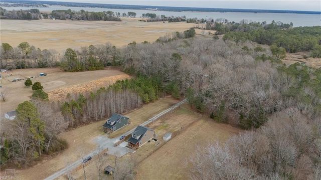 19543 Westall LN, Barhamsville, VA 23011