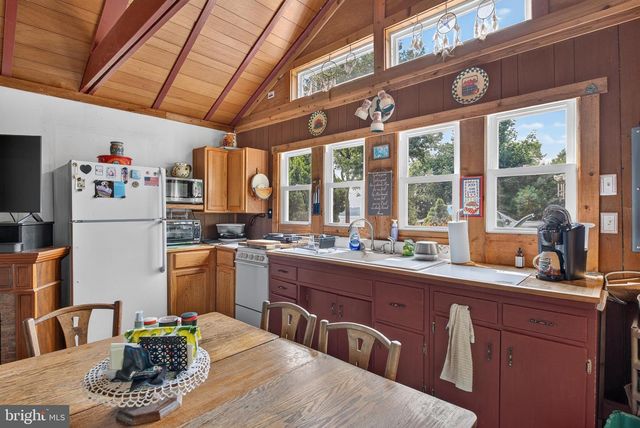 101 PELICAN LN, Wrightsville, PA 17368