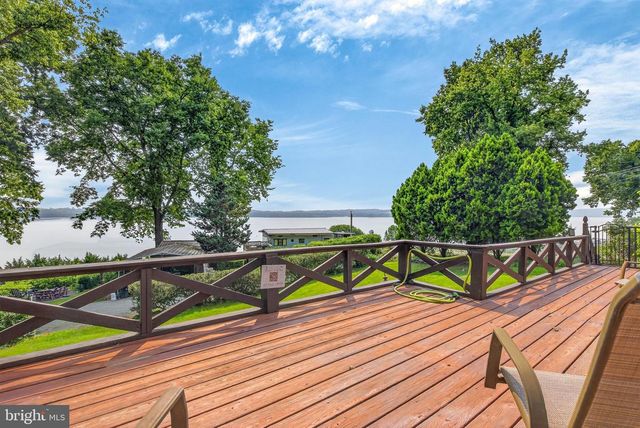 101 PELICAN LN, Wrightsville, PA 17368