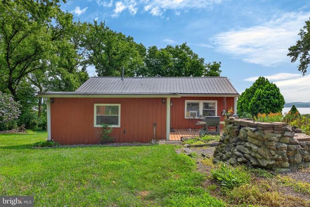 101 PELICAN LN, Wrightsville, PA 17368