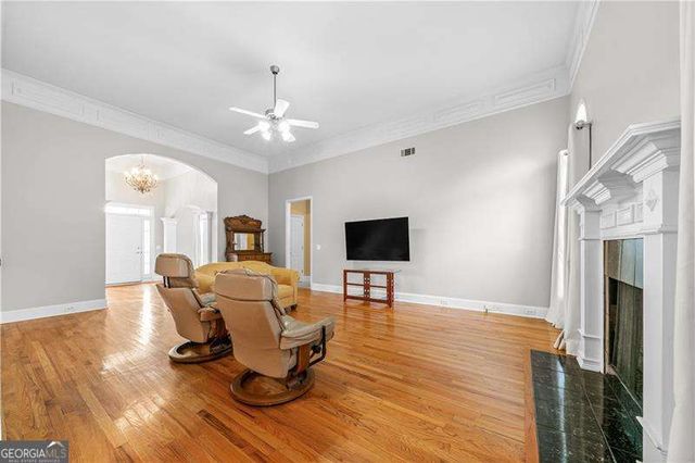 86 Colonial Circle NW, Cartersville, GA 30120