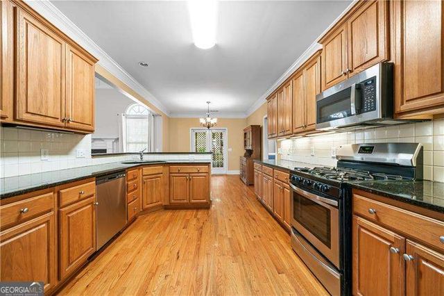 86 Colonial Circle NW, Cartersville, GA 30120
