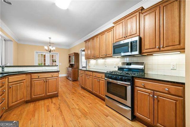 86 Colonial Circle NW, Cartersville, GA 30120