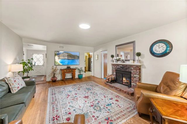 1521 S 3rd Avenue, Arcadia, CA 91006