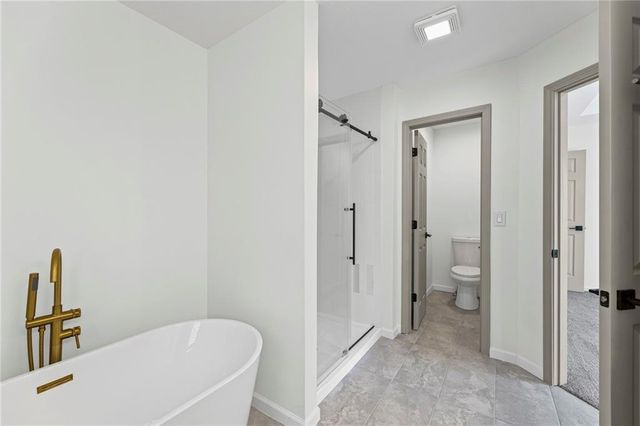 13704 Berger Avenue, Bonner Springs, KS 66012