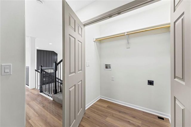 13704 Berger Avenue, Bonner Springs, KS 66012