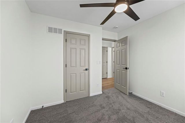 13704 Berger Avenue, Bonner Springs, KS 66012