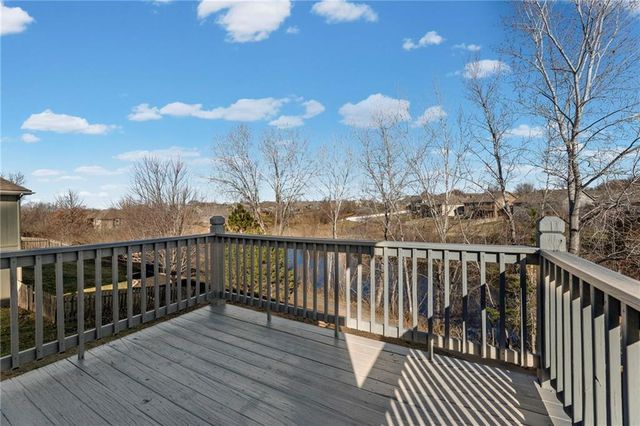 13704 Berger Avenue, Bonner Springs, KS 66012