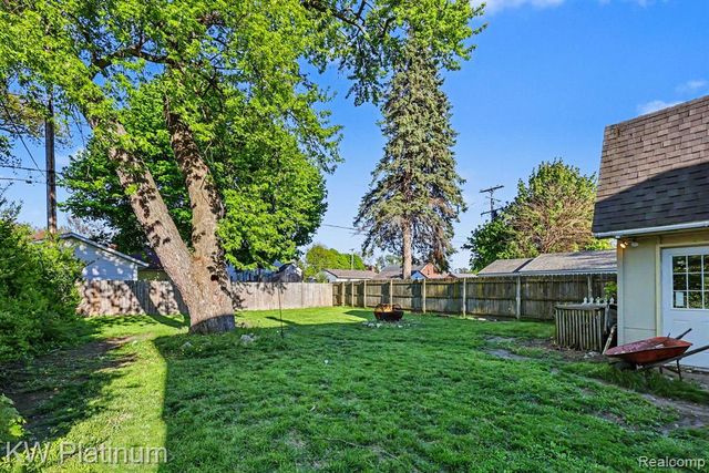 1418 21st Street, Port Huron, MI 48060