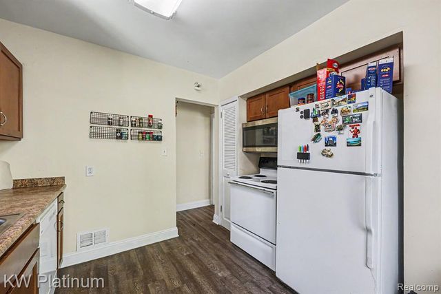 1418 21st Street, Port Huron, MI 48060