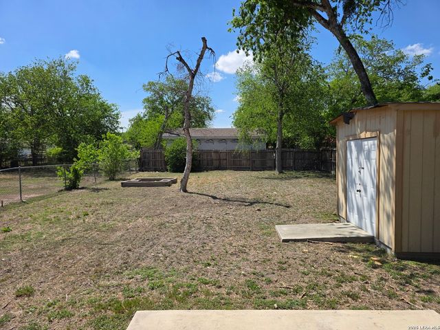 119 Quinta, San Antonio, TX 78210