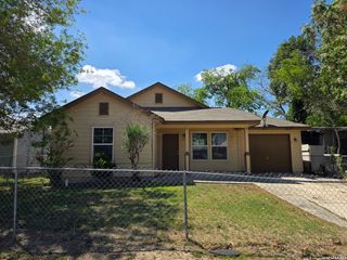 119 Quinta, San Antonio, TX 78210