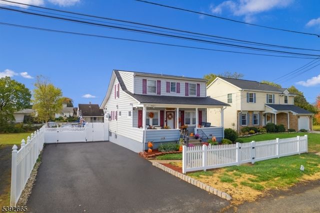 1315 Gress St, Manville Boro, NJ 08835