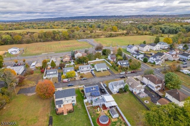 1315 Gress St, Manville Boro, NJ 08835