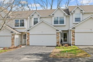 8113 Sierra Woods Lane, Carpentersville, IL 60110