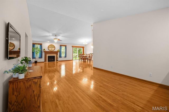 485 Bandmour Place, O'fallon, IL 62269