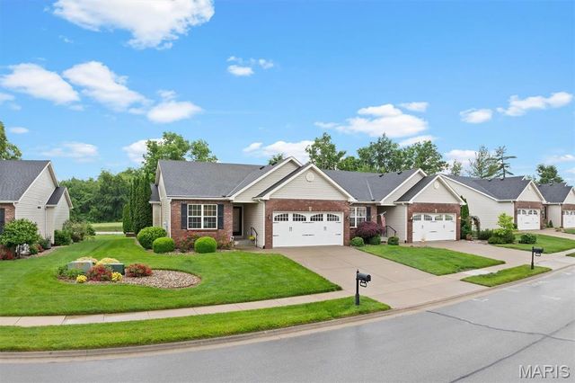 485 Bandmour Place, O'fallon, IL 62269