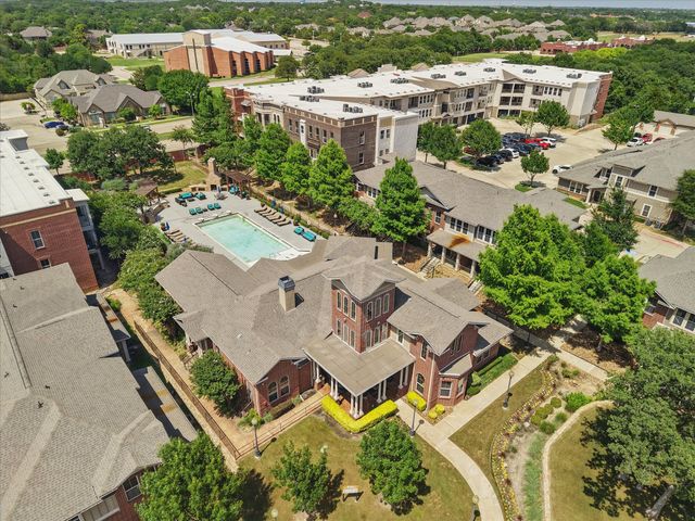 8726 Mangham Street, North Richland Hills, TX 76180