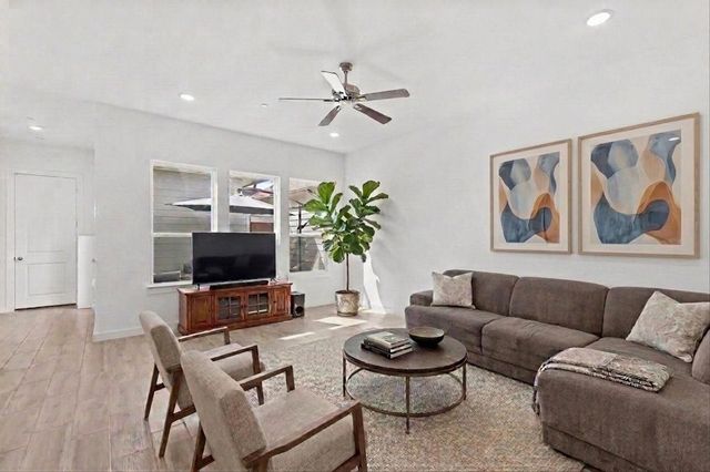 8726 Mangham Street, North Richland Hills, TX 76180