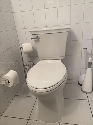 8950 Collins Ave 7, Surfside, FL 33154