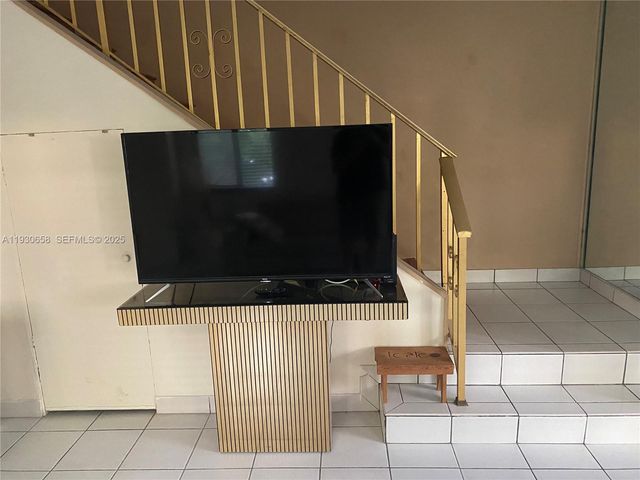 8950 Collins Ave 7, Surfside, FL 33154