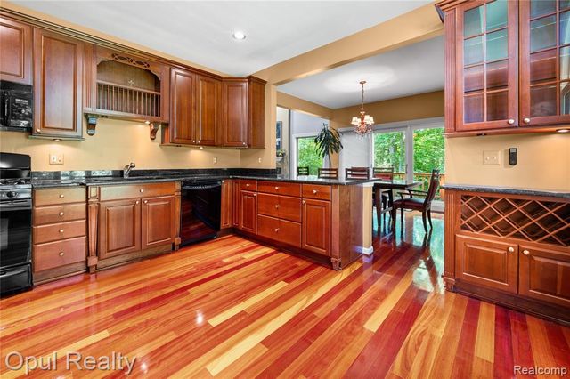 24585 Edgewood Drive, Novi, MI 48374