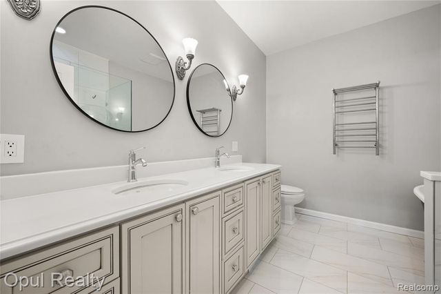 24585 Edgewood Drive, Novi, MI 48374