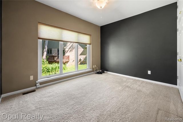 24585 Edgewood Drive, Novi, MI 48374