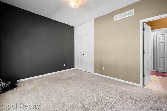 24585 Edgewood Drive, Novi, MI 48374