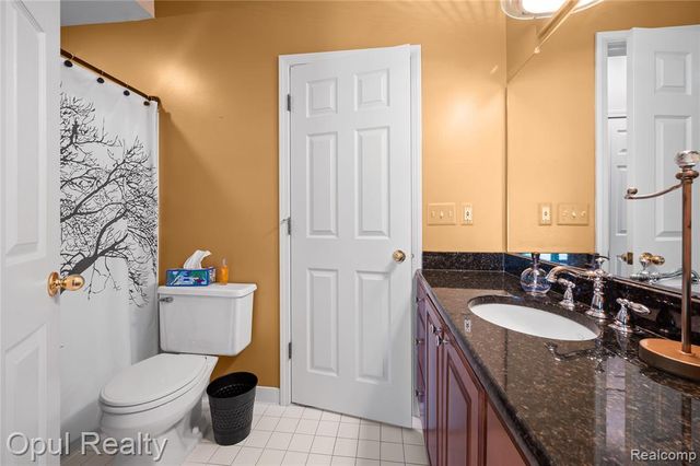 24585 Edgewood Drive, Novi, MI 48374