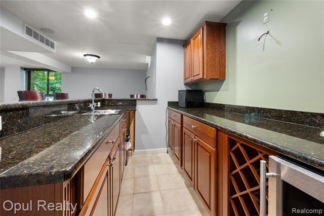24585 Edgewood Drive, Novi, MI 48374