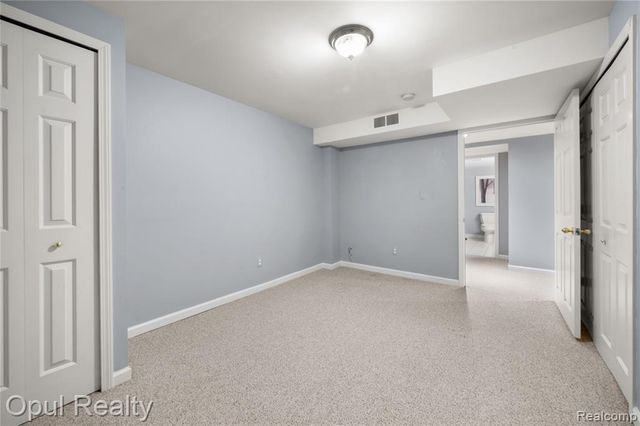 24585 Edgewood Drive, Novi, MI 48374