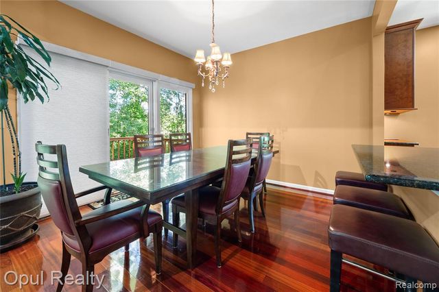 24585 Edgewood Drive, Novi, MI 48374